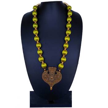 Green party-jewellery 1