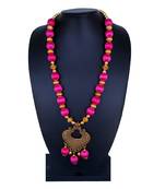 Pink party-jewellery