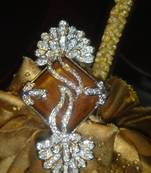 Woody Festive Pendant