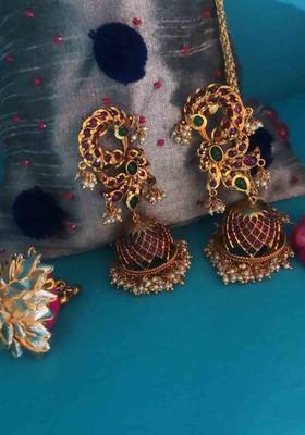 Red Jhumkas 1