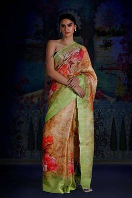 Light Green Digital Printed Linen Saree With Zari Border & Pallu 1