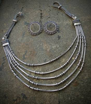 Silver Metallic Necklace-Sets 1