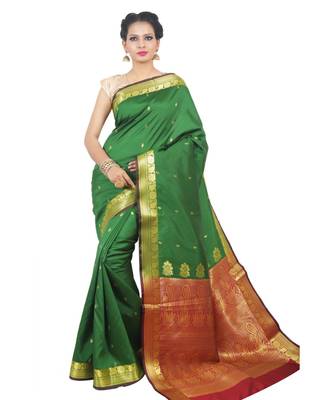 Green woven Banarasi Saree with blouse 1