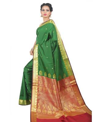 Green woven Banarasi Saree with blouse 2