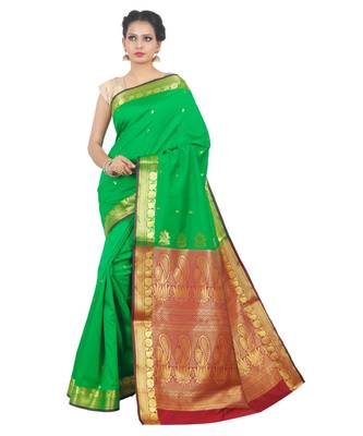 Green woven Banarasi Saree with blouse 1