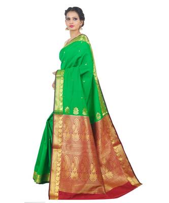 Green woven Banarasi Saree with blouse 2