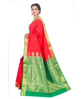 Red woven Banarasi Saree with blouse 2