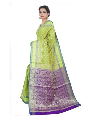 Green woven Banarasi Saree with blouse 2