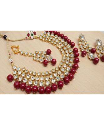 White Kundan & Red Moti Necklace Sets 2