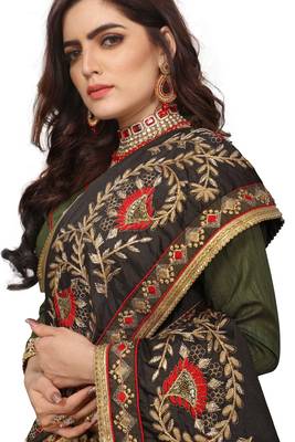Mehendi Embroidered Silk Blend Saree With Blouse 3