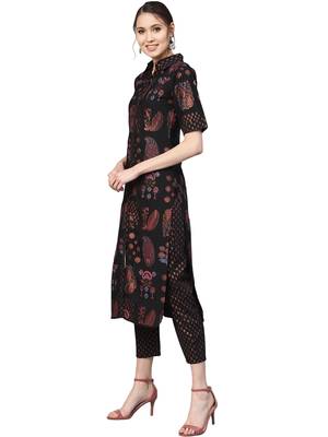 Black printed crepe party wea kurta with pant 4