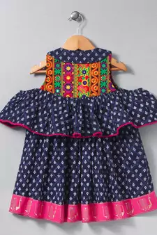 Blue printed polyester kids tops