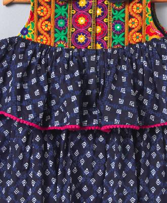 Blue printed polyester kids tops 3