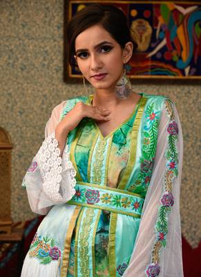 Green Embroidered Silk Blend Islamic Kaftans 3