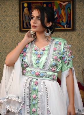 Green Embroidered Silk Blend Islamic Kaftans 2