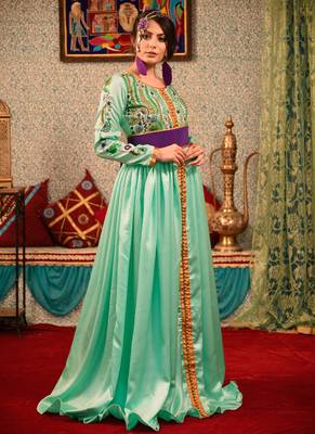 Green Embroidered Silk Blend Islamic Kaftans 2