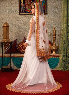 White Embroidered Silk Blend Islamic Kaftans 3