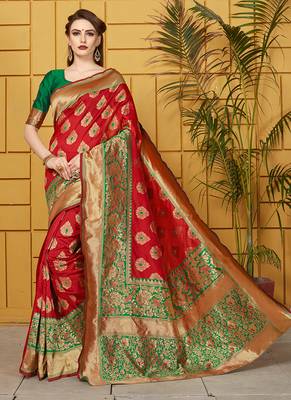 Red woven silk blend saree with blouse 2