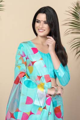 Turquoise Printed Cotton Saree With Blouse 5