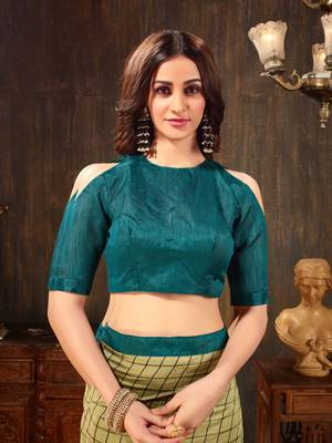 Manohari Light Green Georgette Silk Blend Ruffle Saree with Blouse Piece 4