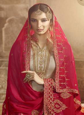 Light-grey embroidered satin salwar 4