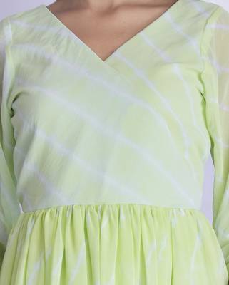 lime green leheriya angrakha dress with dupatta 4