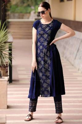 Navy Blue & Golden Panel Kurta With Straight Pants 4