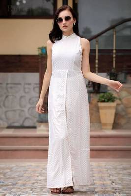 Halter Neck Overlapping Front Open Kurta With Trousers 1