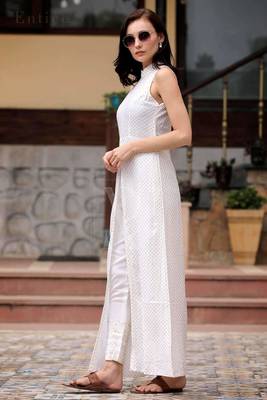 Halter Neck Overlapping Front Open Kurta With Trousers 2