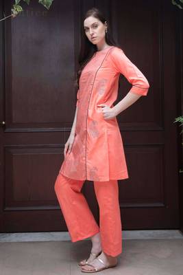 Coral & Grey Printed Kurta With Straight Pants 1