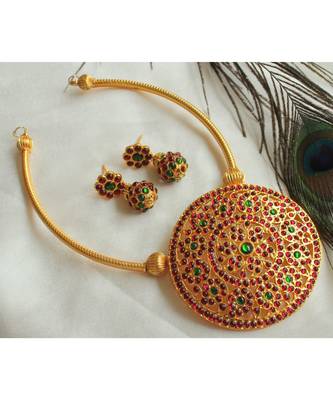 Beautiful Kemp Green Big Pendant Designer Necklace Set 1