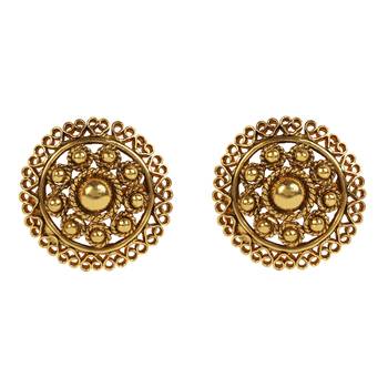 Gold earrings 1