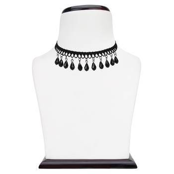 Black necklace-sets 2