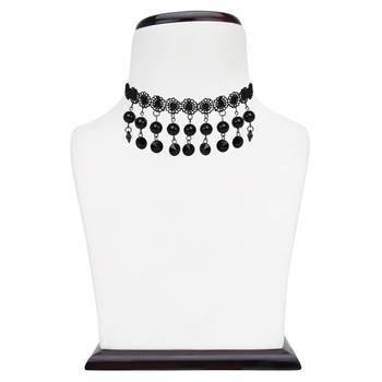 Black necklace-sets 2