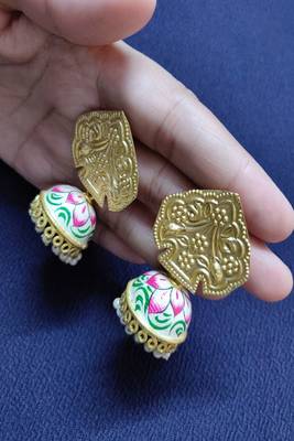 Gold Jhumkas 1