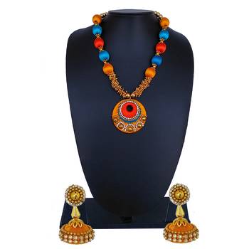 Multicolor statement-jewellery 1