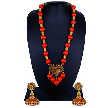 Orange statement-jewellery 1