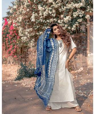 Indigo Dupatta Kurta Set 2