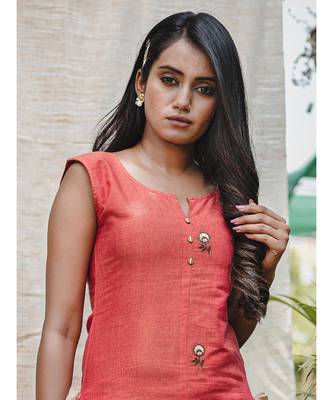 Gajari Two Sided Embroidered  Khadi Frill Sleeveless Kurta 2