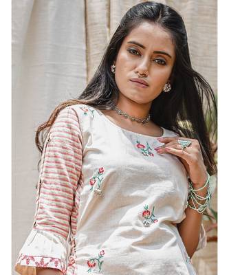 White And Stripie Jawahar Khadi Embroidered Butti Kurta 4