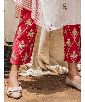 White And Stripie Jawahar Khadi Embroidered Butti Kurta 5