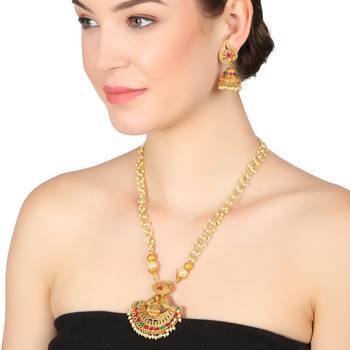 Maroon Cubic Zirconia Necklaces 1