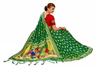 Green woven art silk saree with blouse 3