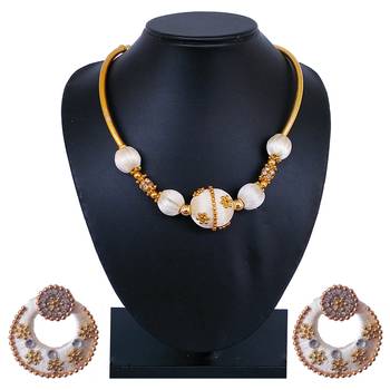 White indian-traditional-jewellery 1