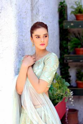 Green embroidered silk semi stitched lehenga 2