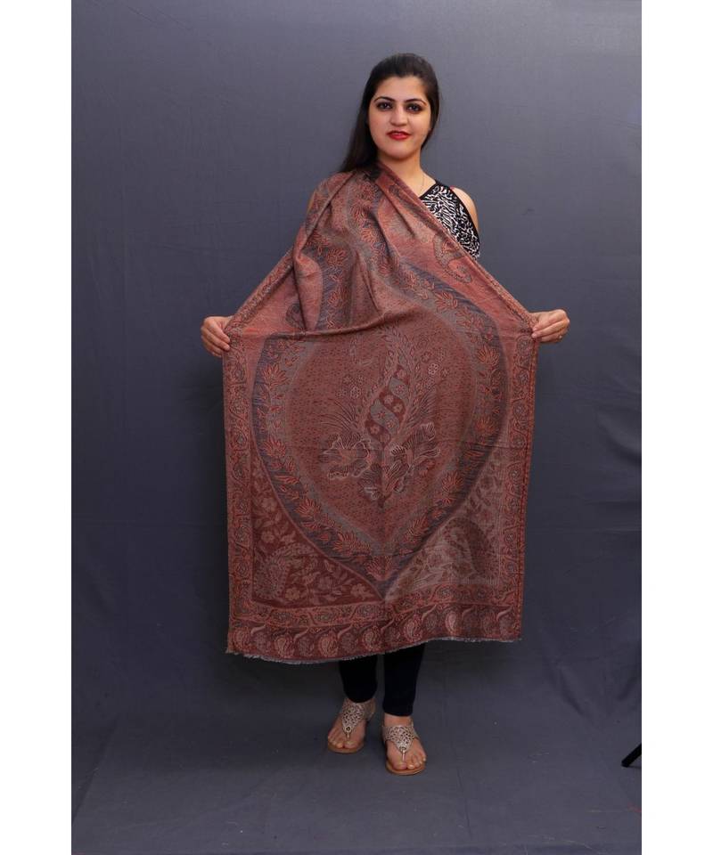 This Delicate Wrap Along With Amazing Pattern Looks Elegant When Team Up With Denims Or Suit.