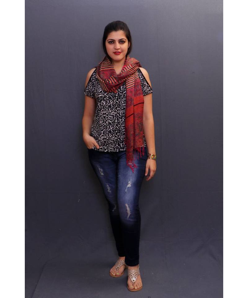 Delicate Wrap Along With Stripes And Paisleys Looks Elegant When Team Up With Denims Or Suit.