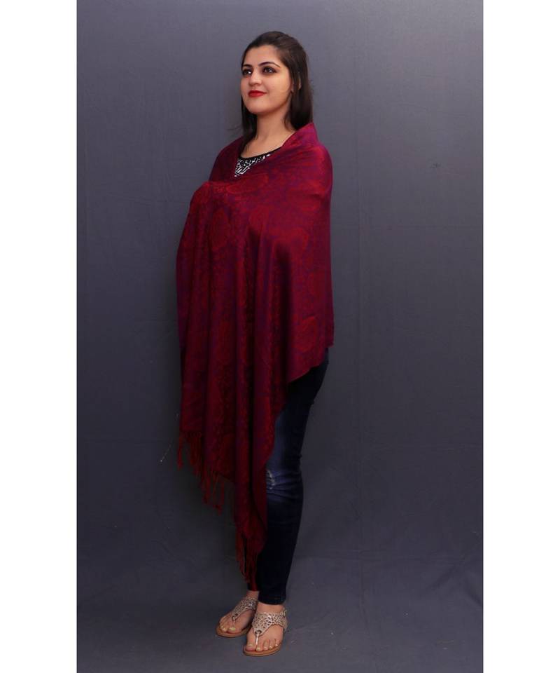 Delicate Wrap Along With Purple Base And Paisleys Looks Elegant When Team Up With Denims Or Suit.