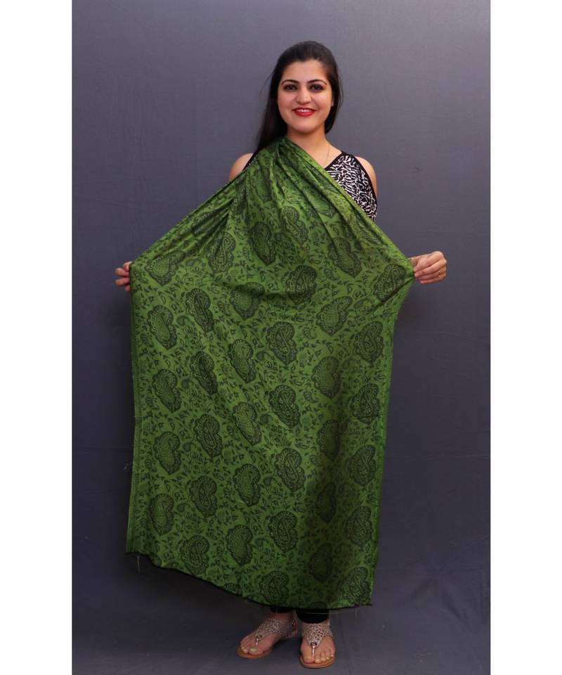 Delicate Wrap Along With Moongia Base And Paisleys Looks Elegant When Team Up With Denims Or Suit.