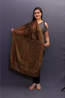 Delicate Wrap Along With Dense Pattern Gains Whole Attention And Looks Amazing.
